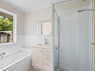 96 Summit Road, Pomona