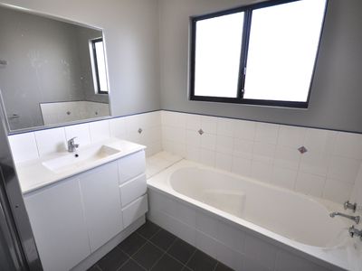 1 Dove Close, South Hedland