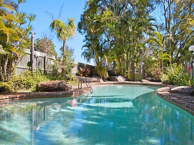 18 / 111 Barbaralla Drive, Springwood