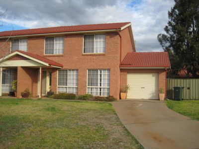 2 / 27 Davidson Drive, Dubbo