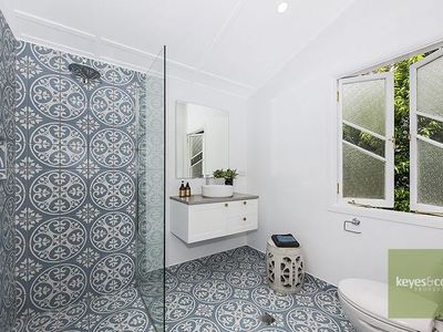 14 Echlin Street, West End