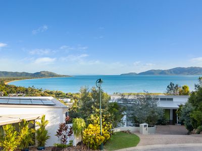 1 Seaview Court, Castle Hill