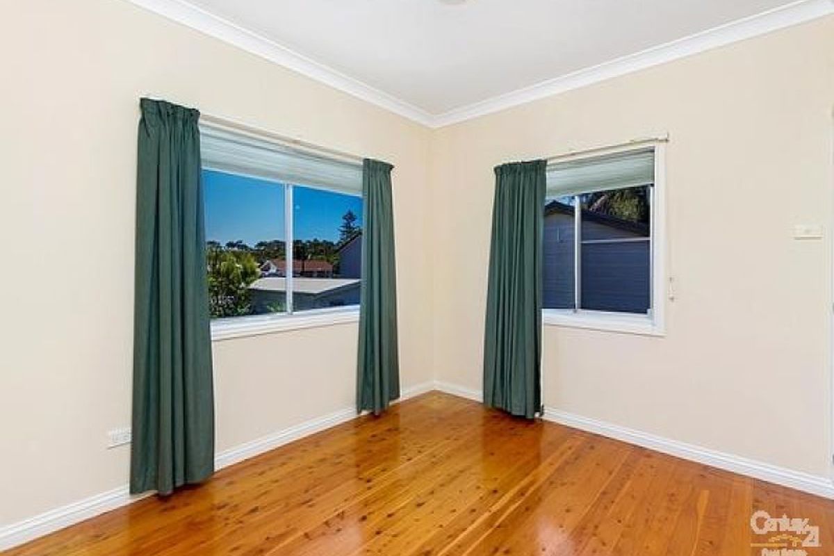 1 / 80 Lowanna Avenue, Forresters Beach