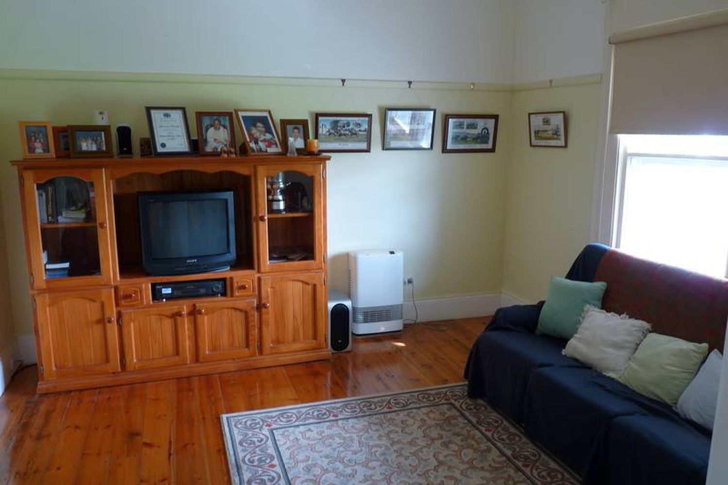 668 Walsh's Road, Horsham