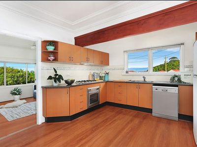 352 Northcliffe Drive, Lake Heights