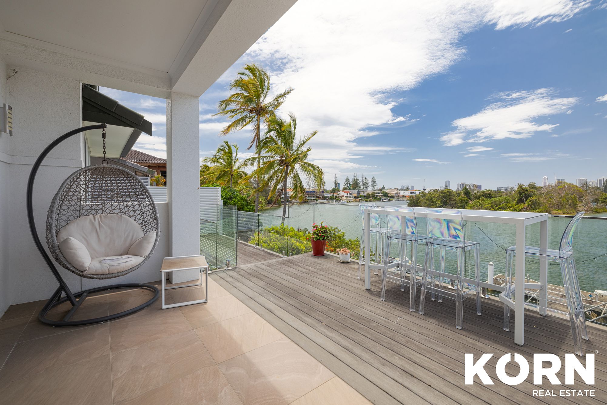 53 The Corso, Surfers Paradise
