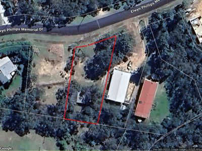 17 Elwyn Phillips Memorial Drive, Herberton