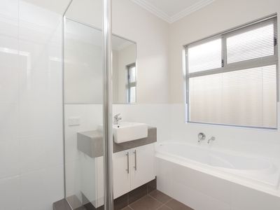 42 Dallington Crescent, Balga