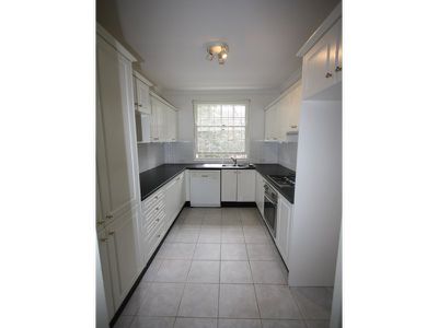 7 / 10 Larkin Street, Roseville