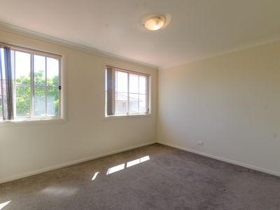 4 / 1 Streeton Place, Casula