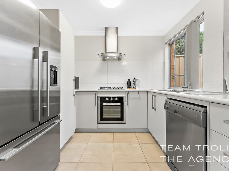 3 / 383 Carrington Street, Hamilton Hill