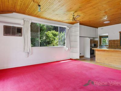 18 Mountain Avenue, Mount Beauty