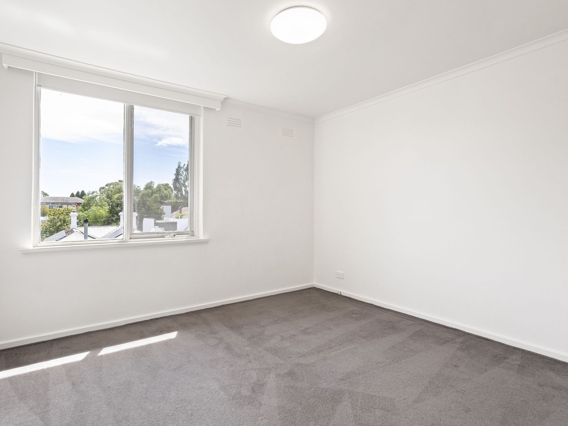 14/10 Cromwell Road, South Yarra