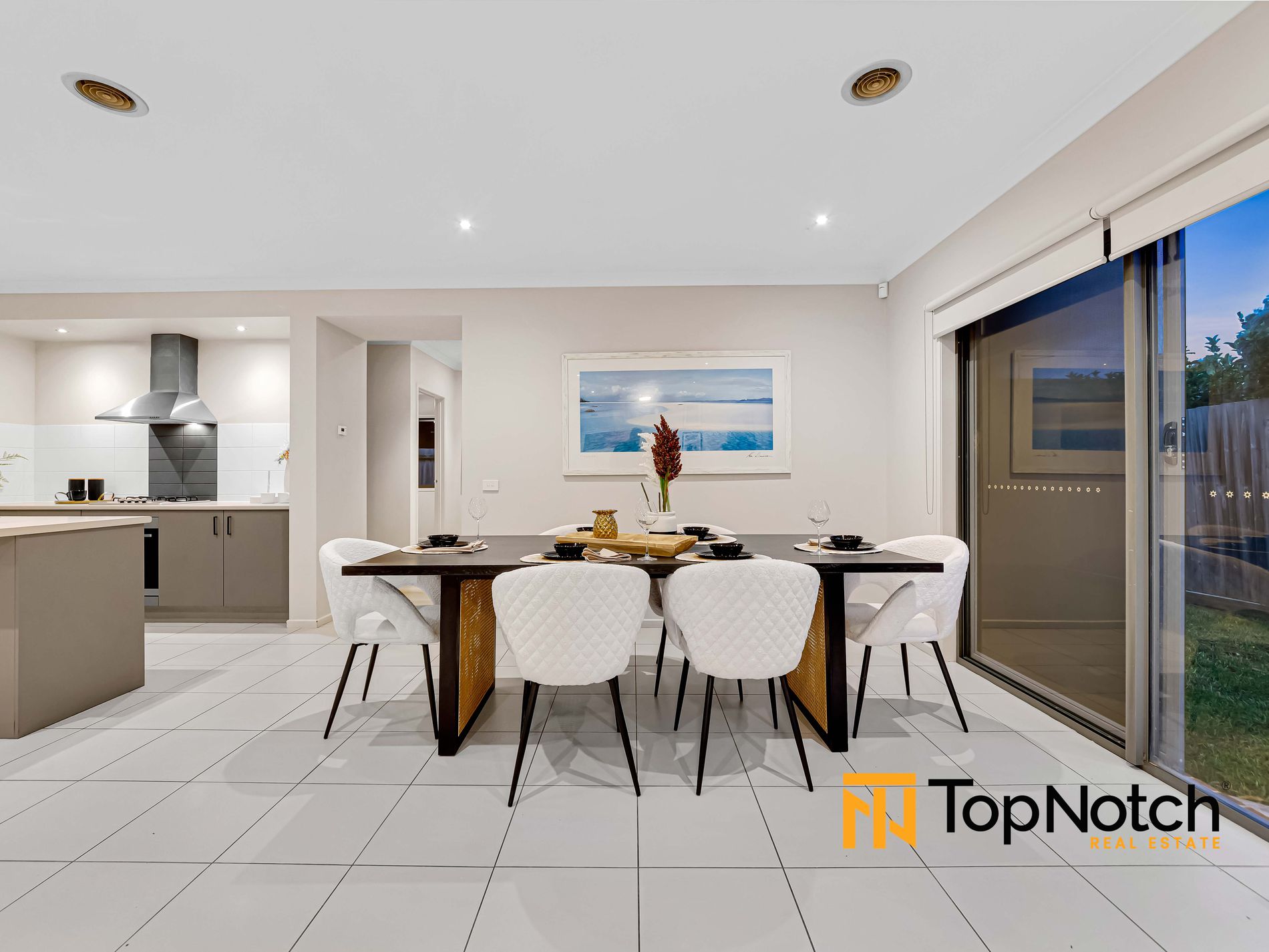 18 Sanctum Circuit, Doreen