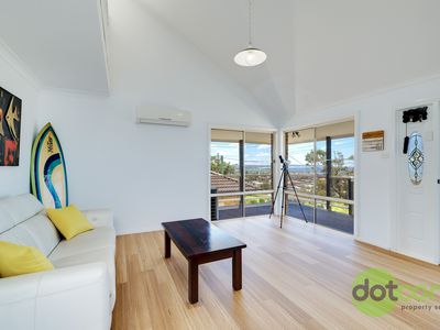 37 Scenic Drive, Caves Beach