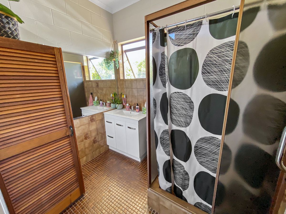 44 Tolga Road, Atherton