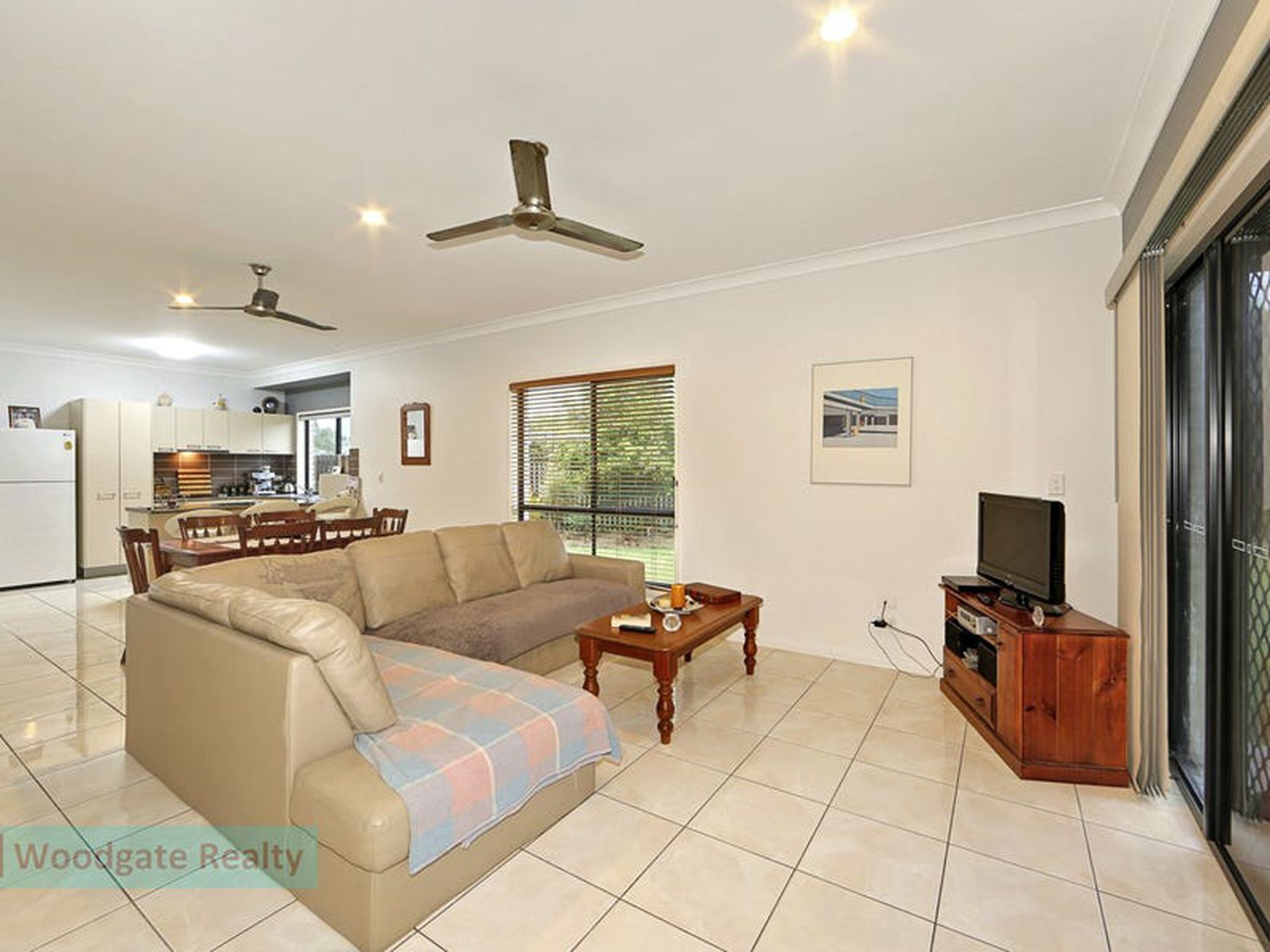 8 Honeyeater Court, Woodgate