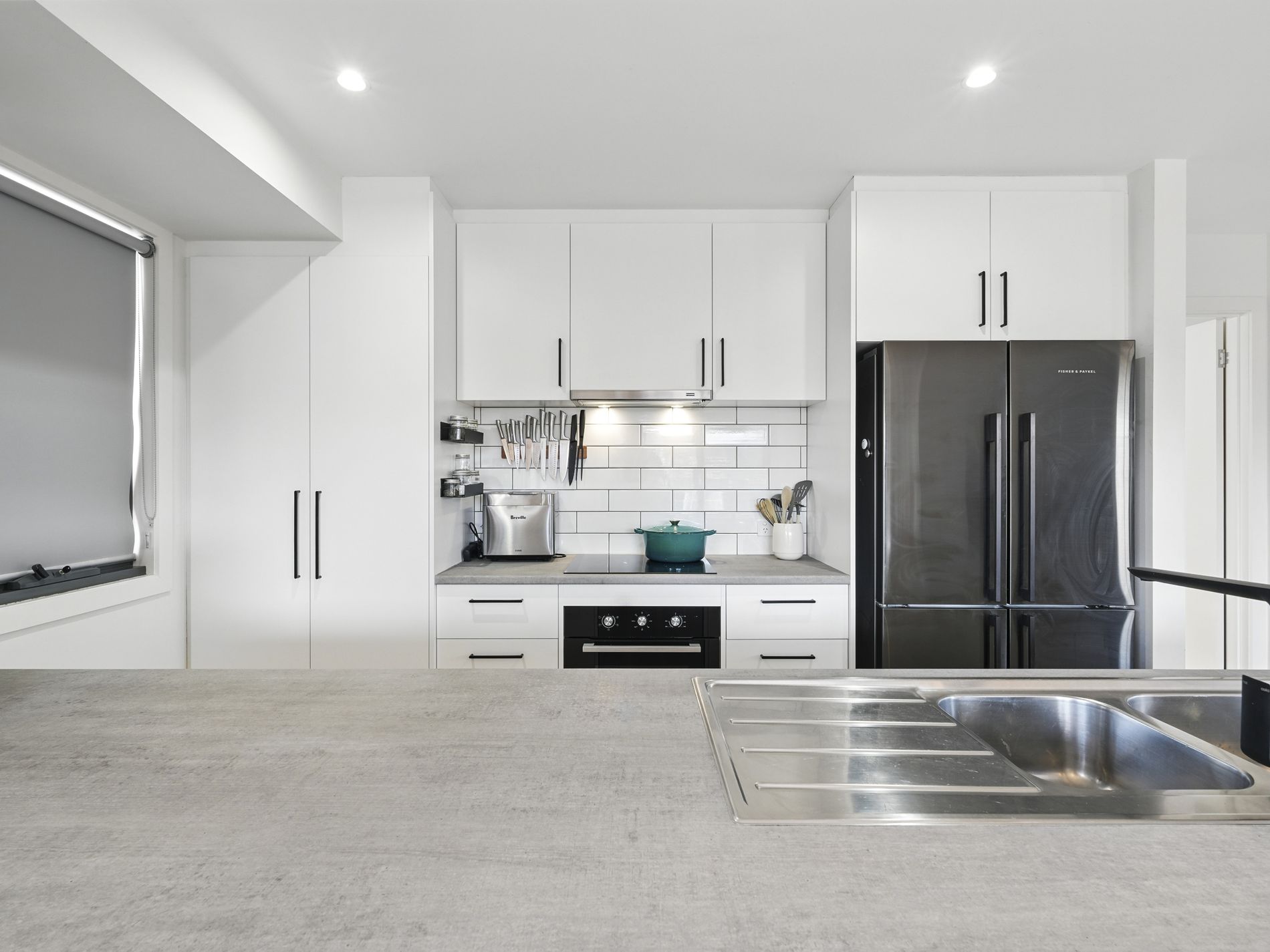 2 / 10 Curtain Court, Brighton