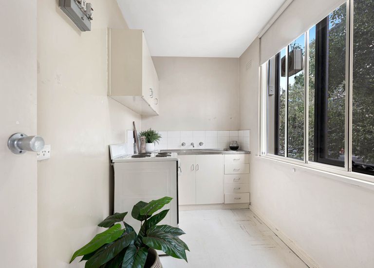 1 / 271A Williams Road, South Yarra