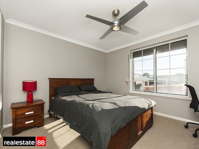 1 / 20 Pendal Lane, Perth