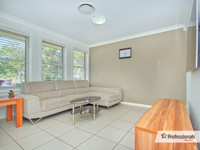 2 Sandstock Crescent, Jordan Springs