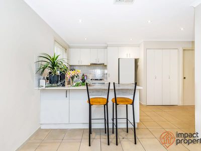 1 / 15 Weavell Place, Kambah