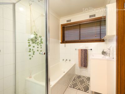 1 / 379 LAWRENCE STREET, Wodonga