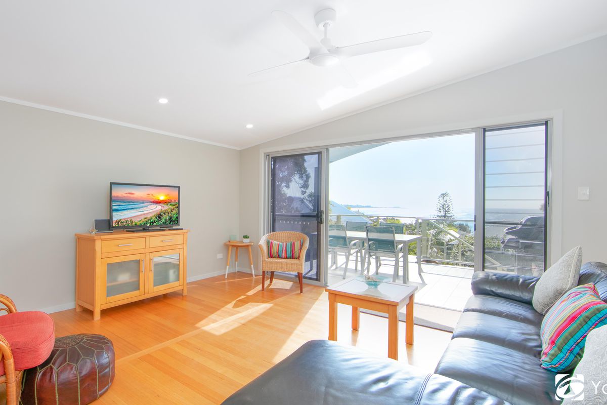 1 / 6 Bay Street, Angourie