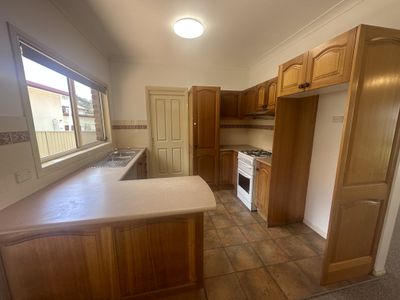 2 / 8 Gilmore Street, West Wollongong