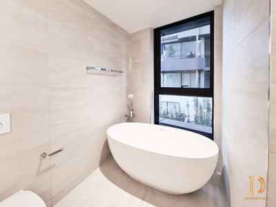 unit 201 / 20 Queens Road, Melbourne