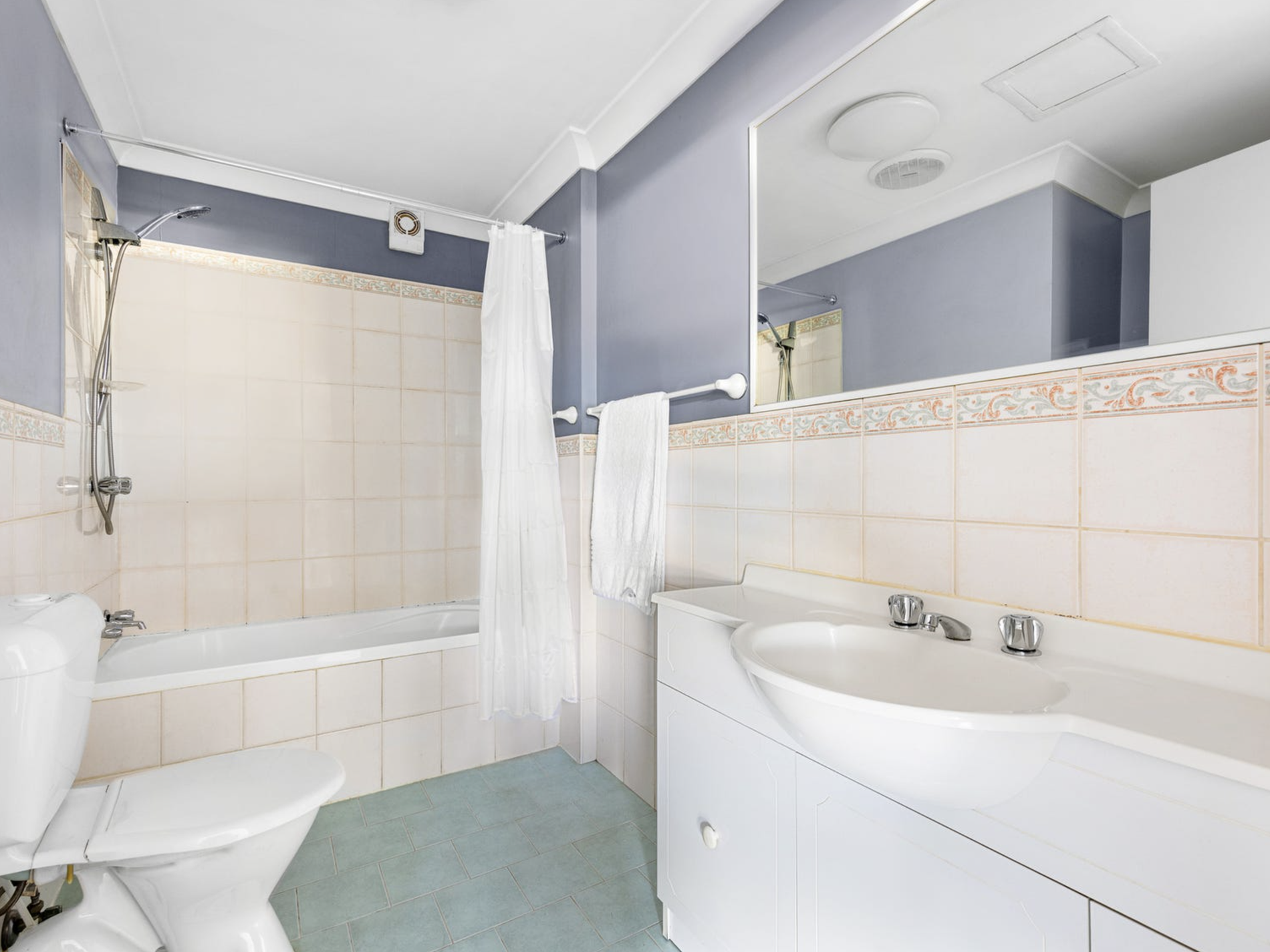 4 / 13-15 Francis Street, Dee Why