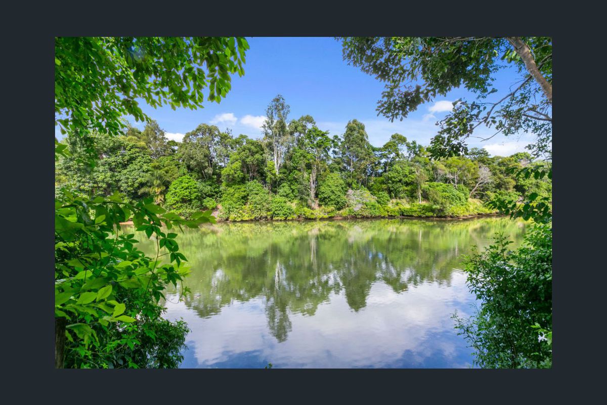 35 Nerang River Drive, Nerang