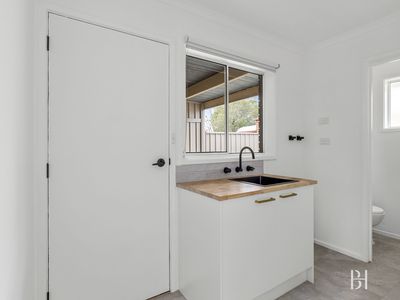 unit 3 / 5 White Street, Kilmore