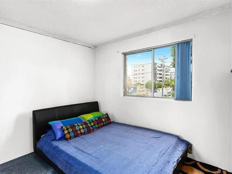 4 / 21 Lachlan Street, Warwick Farm
