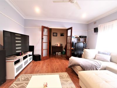 1401 North Road, Oakleigh East