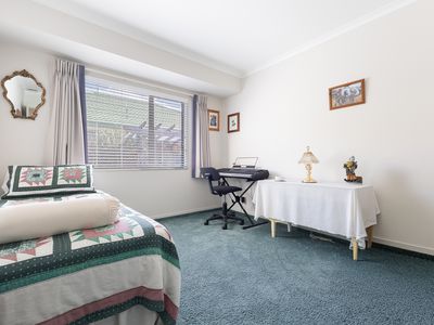 2 Jeannie Way, Waikanae Beach