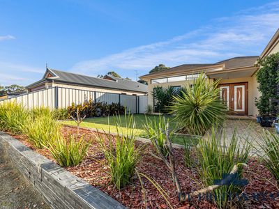 30 Bellavista Parade, Meadow Springs