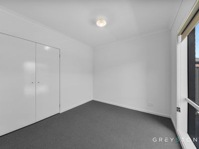 6 Distaff Way, Rockbank