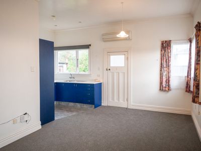 82 Grove Street, Saint Kilda