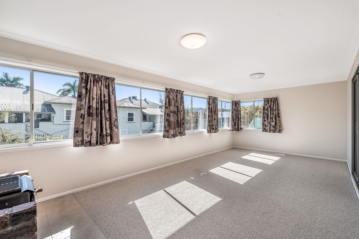 16 Eden Place, Girards Hill