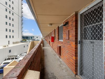 209 / 106 Terrace Road, Perth