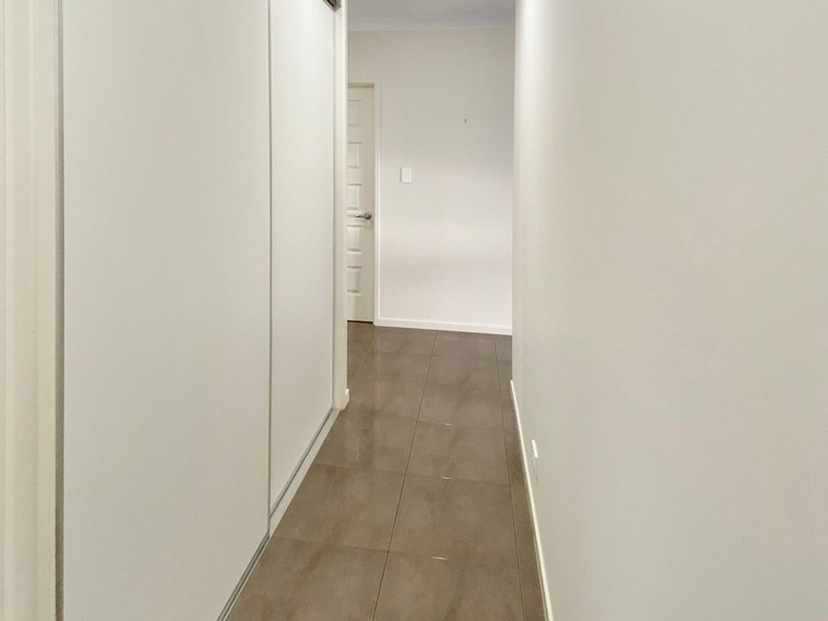 16 Webster Street, Atherton