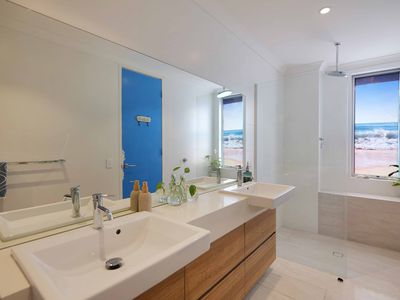 2 / 20 Southbourne Street, Scarborough