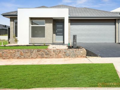 33 Tekapo Street, Truganina