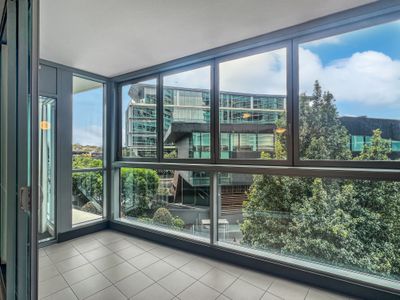 10204 / 8 Harbour Road, Hamilton