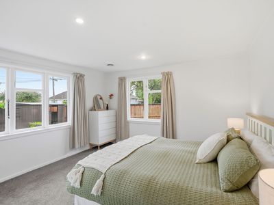 8 Dufek Crescent, Wigram