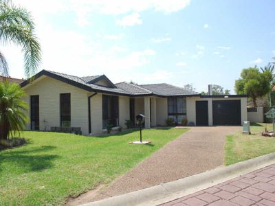 7 Eastwood Place, Horsley