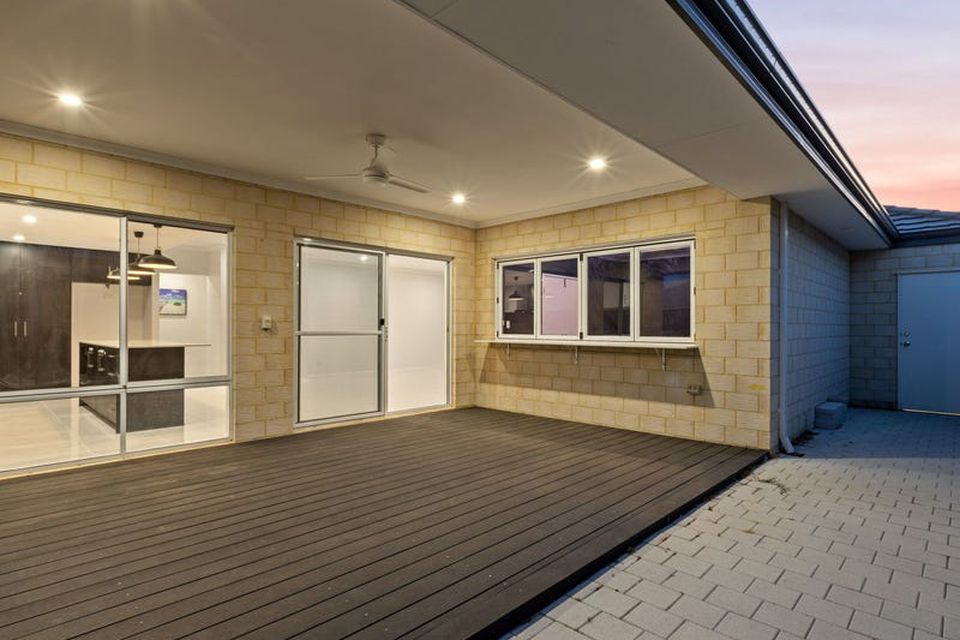 15 Clarendon Approach , Baldivis