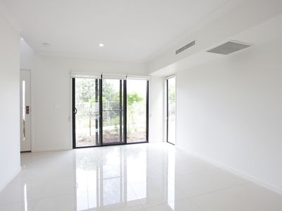 45 Eagle Parade, Rochedale