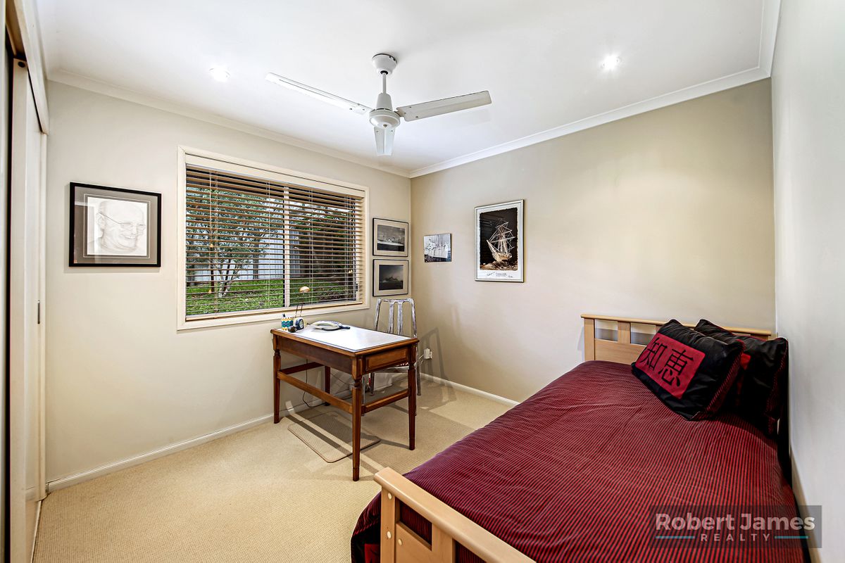 37 Gooloi Court, Tewantin